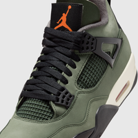 Jordan 4 Retro OG SP Undefeated