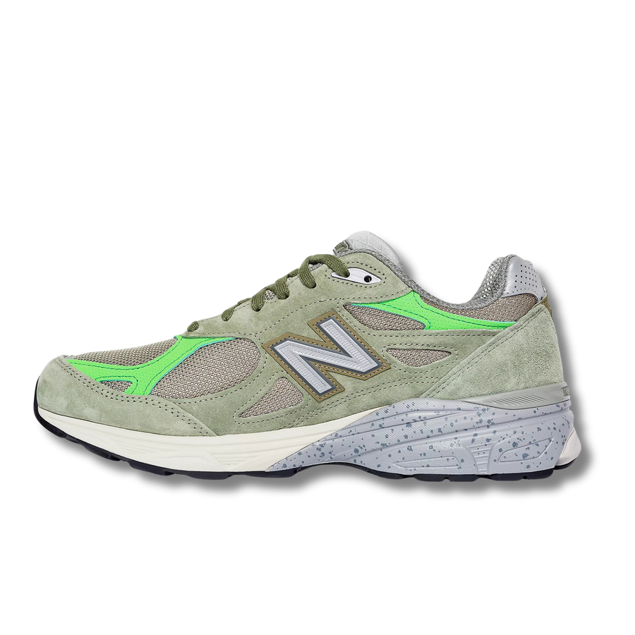 New Balance 990v3 MiUSA Patta Keep Your Family Close