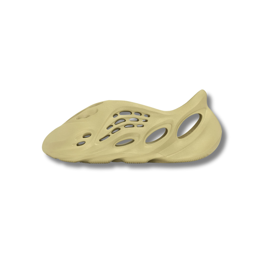 adidas Yeezy Foam RNNR Sulfur