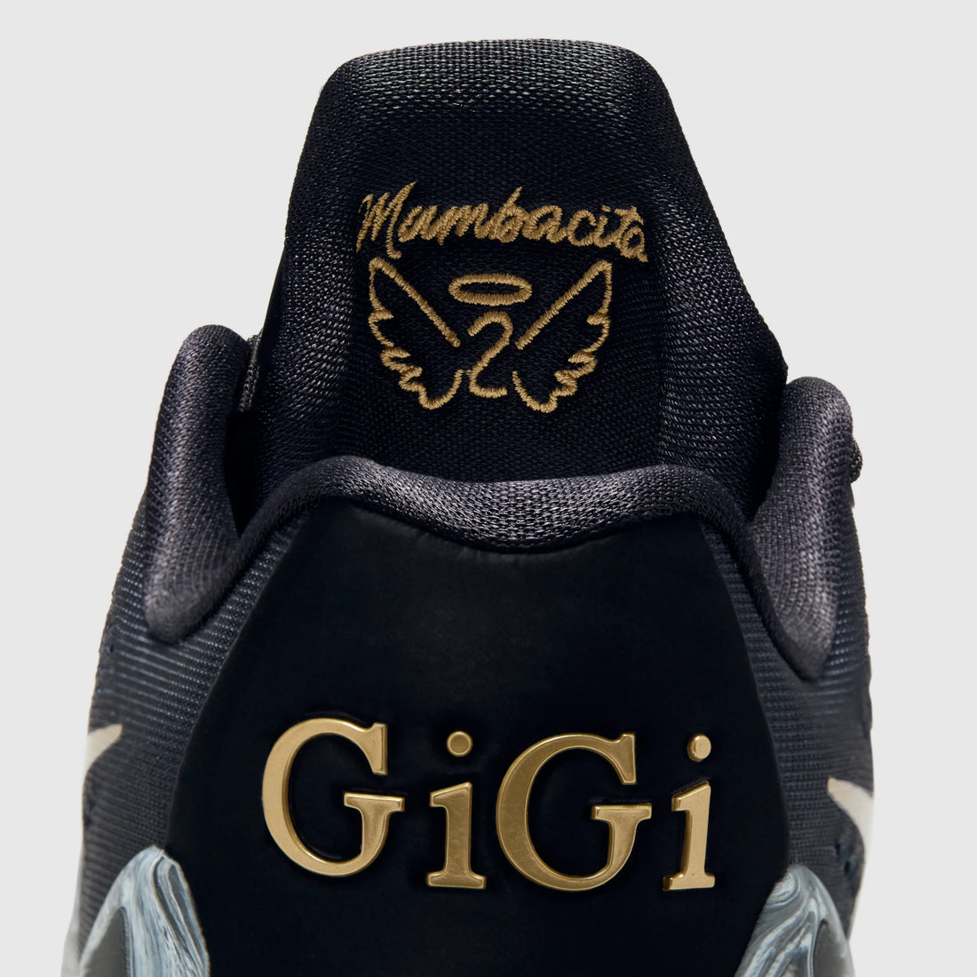 Nike Kobe 9 EM Low Protro Mambacita